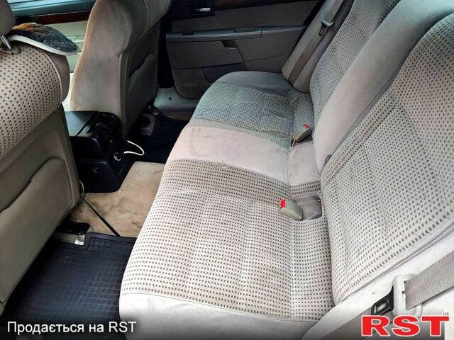 Серый Опель Омега, объемом двигателя 2.2 л и пробегом 290 тыс. км за 2600 $, фото 10 на Automoto.ua