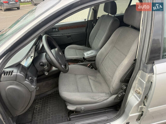 Серый Опель Омега, объемом двигателя 2.5 л и пробегом 192 тыс. км за 2800 $, фото 27 на Automoto.ua