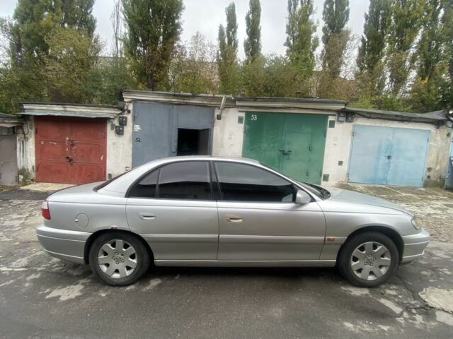 Серый Опель Омега, объемом двигателя 2.2 л и пробегом 350 тыс. км за 2700 $, фото 3 на Automoto.ua