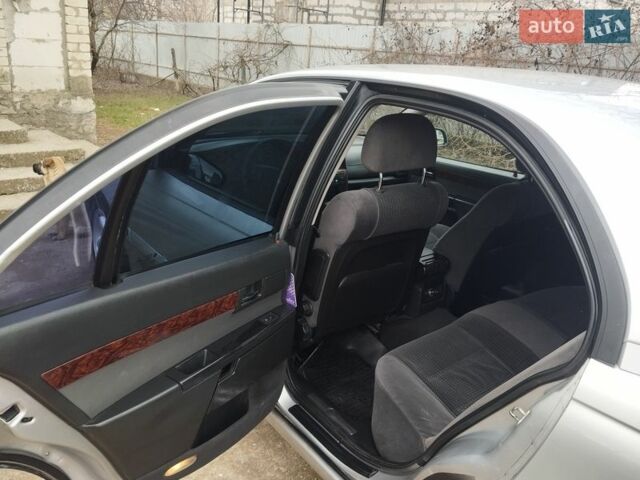 Сірий Опель Омега, об'ємом двигуна 2.5 л та пробігом 305 тис. км за 2600 $, фото 2 на Automoto.ua