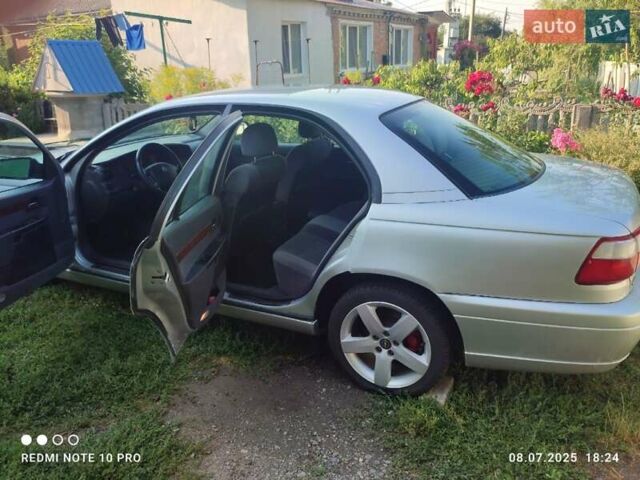 Сірий Опель Омега, об'ємом двигуна 2.5 л та пробігом 340 тис. км за 4500 $, фото 5 на Automoto.ua