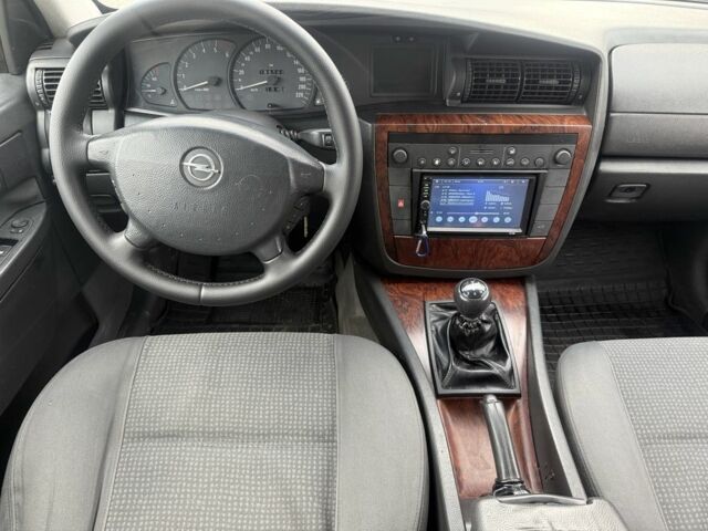 Сірий Опель Омега, об'ємом двигуна 2.5 л та пробігом 192 тис. км за 2800 $, фото 7 на Automoto.ua