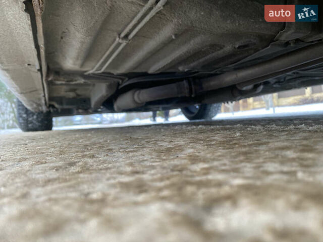 Сірий Опель Омега, об'ємом двигуна 3 л та пробігом 296 тис. км за 4000 $, фото 19 на Automoto.ua