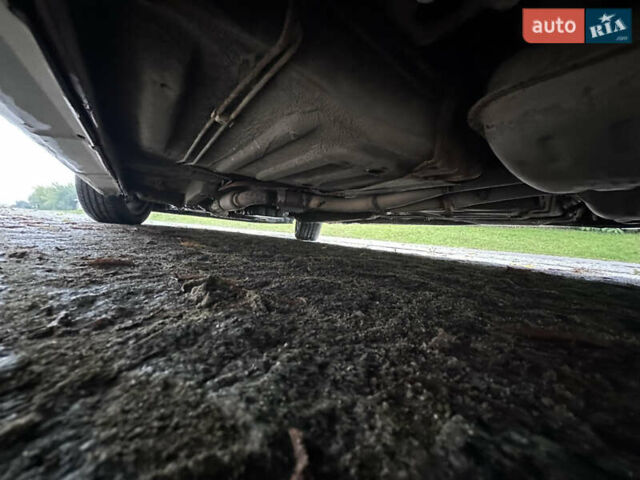 Сірий Опель Омега, об'ємом двигуна 2.2 л та пробігом 280 тис. км за 2350 $, фото 21 на Automoto.ua