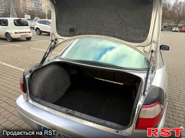 Серый Опель Омега, объемом двигателя 2.5 л и пробегом 192 тыс. км за 2800 $, фото 12 на Automoto.ua