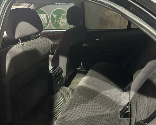 Сірий Опель Омега, об'ємом двигуна 2.2 л та пробігом 379 тис. км за 2200 $, фото 13 на Automoto.ua