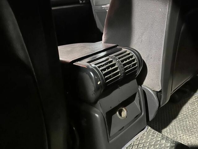 Серый Опель Омега, объемом двигателя 2.2 л и пробегом 379 тыс. км за 2200 $, фото 10 на Automoto.ua