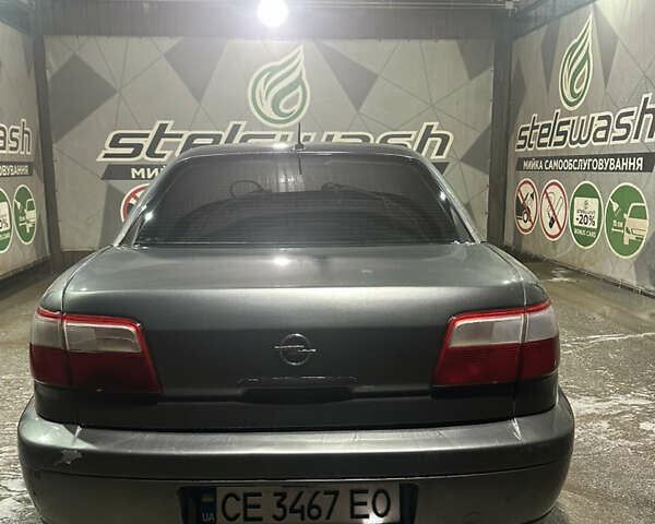 Сірий Опель Омега, об'ємом двигуна 2.2 л та пробігом 379 тис. км за 2200 $, фото 2 на Automoto.ua