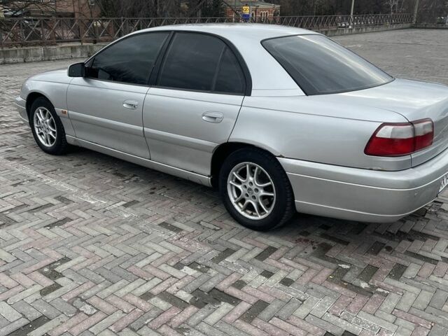 Серый Опель Омега, объемом двигателя 2.2 л и пробегом 100 тыс. км за 2900 $, фото 2 на Automoto.ua