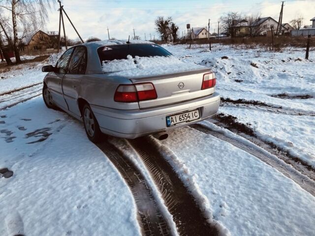 Сірий Опель Омега, об'ємом двигуна 0.22 л та пробігом 370 тис. км за 3000 $, фото 9 на Automoto.ua