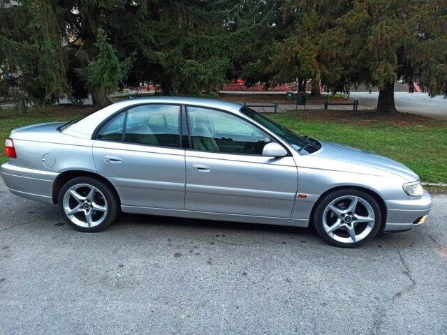 Серый Опель Омега, объемом двигателя 2.2 л и пробегом 250 тыс. км за 4700 $, фото 14 на Automoto.ua