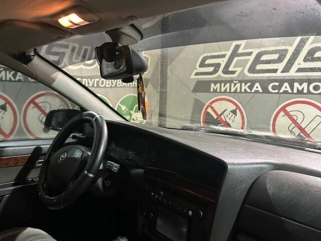 Серый Опель Омега, объемом двигателя 2.2 л и пробегом 379 тыс. км за 2200 $, фото 4 на Automoto.ua