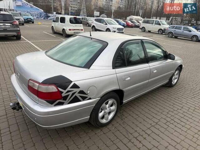 Сірий Опель Омега, об'ємом двигуна 2.5 л та пробігом 192 тис. км за 2750 $, фото 11 на Automoto.ua