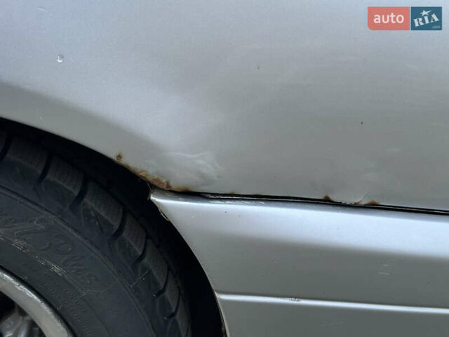 Сірий Опель Омега, об'ємом двигуна 2.2 л та пробігом 358 тис. км за 3000 $, фото 1 на Automoto.ua