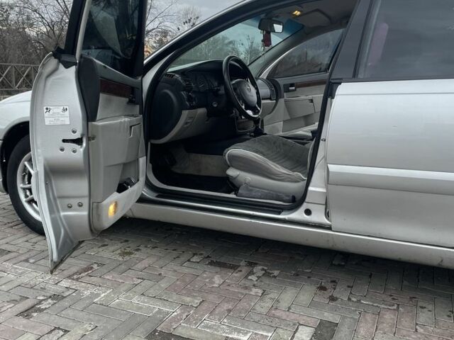 Серый Опель Омега, объемом двигателя 2.2 л и пробегом 100 тыс. км за 2900 $, фото 5 на Automoto.ua