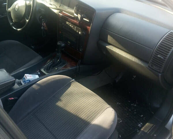 Сірий Опель Омега, об'ємом двигуна 3 л та пробігом 300 тис. км за 3000 $, фото 10 на Automoto.ua