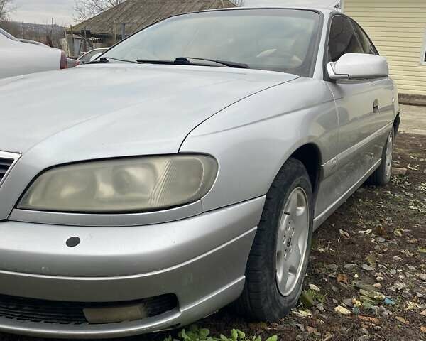 Серый Опель Омега, объемом двигателя 2.2 л и пробегом 111 тыс. км за 2600 $, фото 7 на Automoto.ua