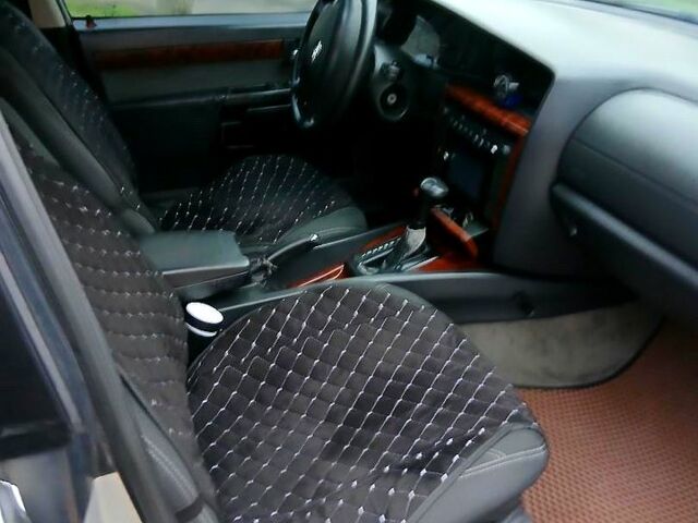 Сірий Опель Омега, об'ємом двигуна 2.2 л та пробігом 280 тис. км за 3600 $, фото 8 на Automoto.ua