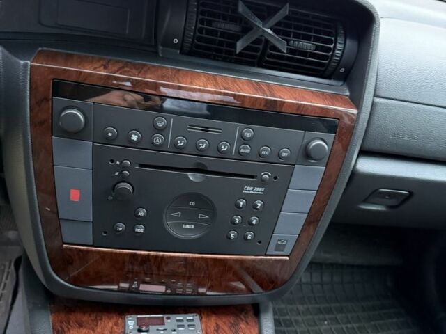 Сірий Опель Омега, об'ємом двигуна 2 л та пробігом 300 тис. км за 4699 $, фото 9 на Automoto.ua