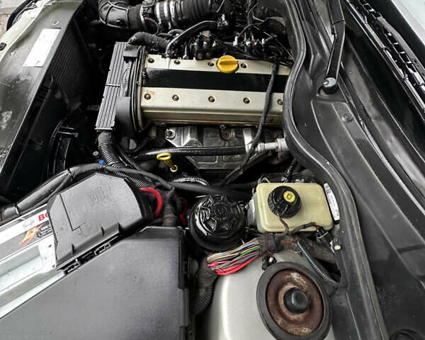 Опель Омега 2000 в Львове на Automoto.ua Серый Опель Омега, объемом двигателя 2.2 л и пробегом 280 тыс. км за 2900 $, фото 16 на Automoto.ua
