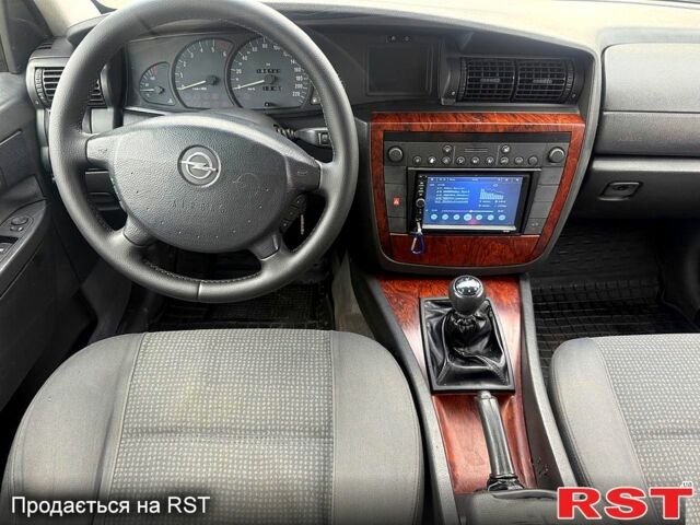 Серый Опель Омега, объемом двигателя 2.5 л и пробегом 192 тыс. км за 2750 $, фото 10 на Automoto.ua