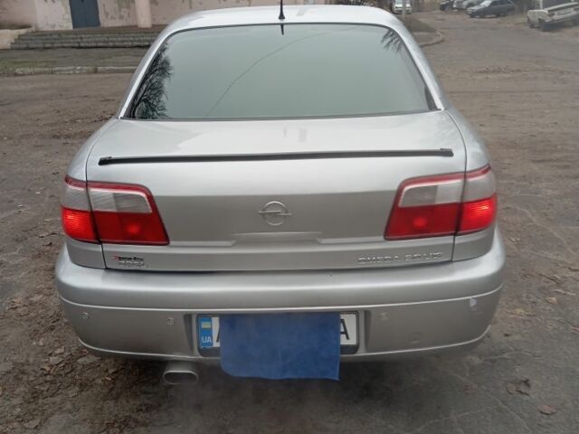 Серый Опель Омега, объемом двигателя 2 л и пробегом 380 тыс. км за 3000 $, фото 1 на Automoto.ua
