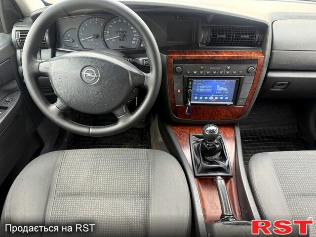 Серый Опель Омега, объемом двигателя 2.5 л и пробегом 192 тыс. км за 2800 $, фото 7 на Automoto.ua