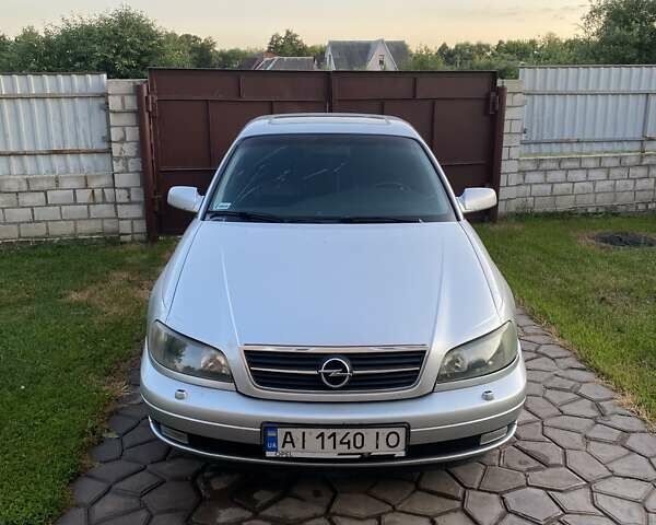 Сірий Опель Омега, об'ємом двигуна 2.2 л та пробігом 372 тис. км за 3200 $, фото 1 на Automoto.ua