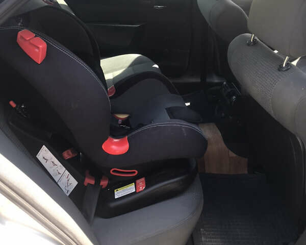 Сірий Опель Омега, об'ємом двигуна 2.2 л та пробігом 250 тис. км за 2500 $, фото 6 на Automoto.ua