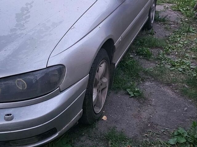 Сірий Опель Омега, об'ємом двигуна 2.6 л та пробігом 370 тис. км за 3300 $, фото 2 на Automoto.ua