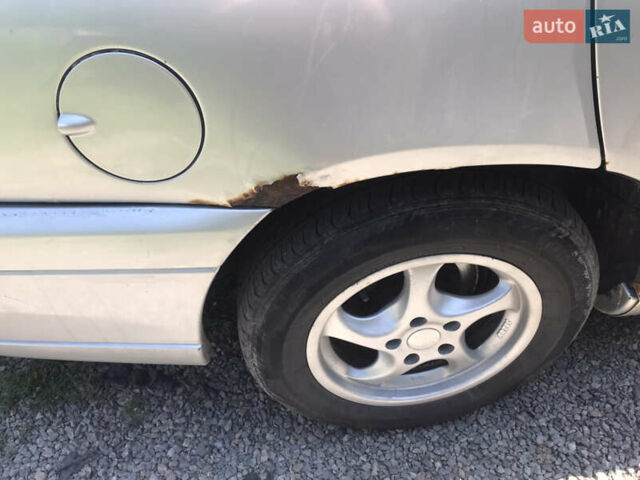 Сірий Опель Омега, об'ємом двигуна 2.2 л та пробігом 250 тис. км за 2500 $, фото 4 на Automoto.ua