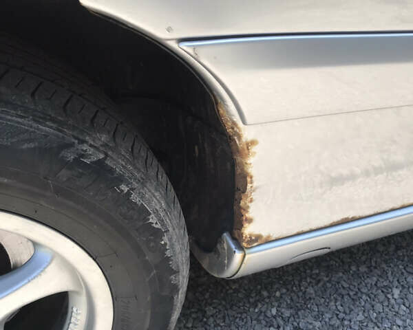 Сірий Опель Омега, об'ємом двигуна 2.2 л та пробігом 250 тис. км за 2500 $, фото 5 на Automoto.ua