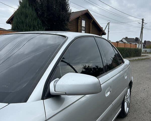 Серый Опель Омега, объемом двигателя 2.6 л и пробегом 340 тыс. км за 3750 $, фото 3 на Automoto.ua