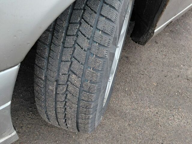 Сірий Опель Омега, об'ємом двигуна 2.2 л та пробігом 350 тис. км за 3500 $, фото 2 на Automoto.ua