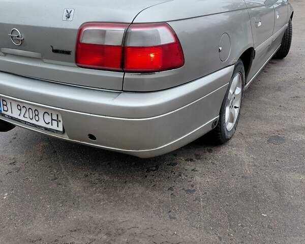 Сірий Опель Омега, об'ємом двигуна 2.2 л та пробігом 350 тис. км за 3500 $, фото 4 на Automoto.ua