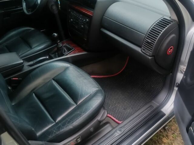 Серый Опель Омега, объемом двигателя 0 л и пробегом 440 тыс. км за 4800 $, фото 4 на Automoto.ua