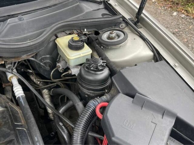 Серый Опель Омега, объемом двигателя 2.2 л и пробегом 300 тыс. км за 2500 $, фото 8 на Automoto.ua