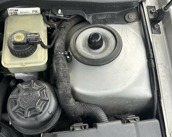 Серый Опель Омега, объемом двигателя 2.6 л и пробегом 340 тыс. км за 3750 $, фото 37 на Automoto.ua