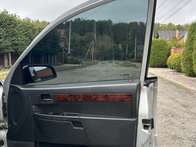 Серый Опель Омега, объемом двигателя 2.6 л и пробегом 340 тыс. км за 3750 $, фото 9 на Automoto.ua