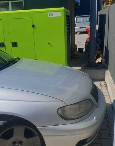 Сірий Опель Омега, об'ємом двигуна 2.6 л та пробігом 400 тис. км за 3350 $, фото 10 на Automoto.ua
