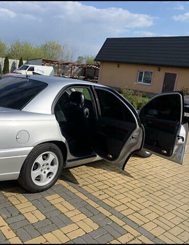 Серый Опель Омега, объемом двигателя 2.6 л и пробегом 300 тыс. км за 5000 $, фото 5 на Automoto.ua