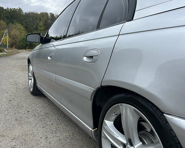 Серый Опель Омега, объемом двигателя 2.6 л и пробегом 340 тыс. км за 3750 $, фото 9 на Automoto.ua