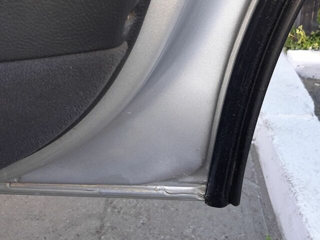 Серый Опель Омега, объемом двигателя 2.2 л и пробегом 260 тыс. км за 4200 $, фото 7 на Automoto.ua