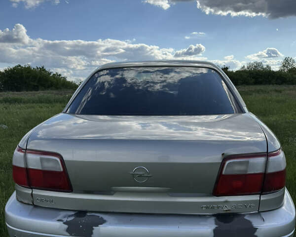 Серый Опель Омега, объемом двигателя 3.2 л и пробегом 350 тыс. км за 3000 $, фото 6 на Automoto.ua