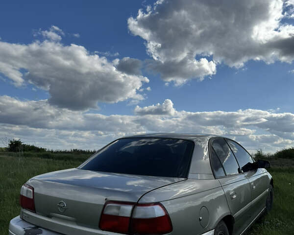 Серый Опель Омега, объемом двигателя 3.2 л и пробегом 350 тыс. км за 3000 $, фото 5 на Automoto.ua