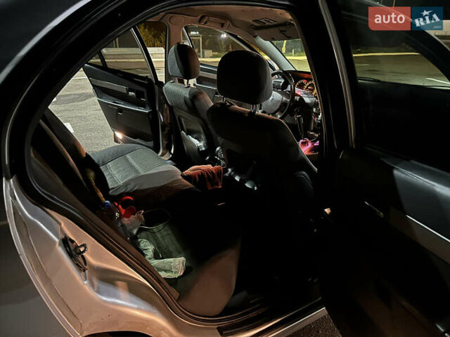 Серый Опель Омега, объемом двигателя 2.17 л и пробегом 237 тыс. км за 2200 $, фото 12 на Automoto.ua