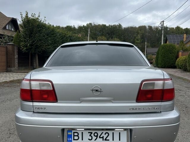 Серый Опель Омега, объемом двигателя 2.6 л и пробегом 340 тыс. км за 3750 $, фото 5 на Automoto.ua