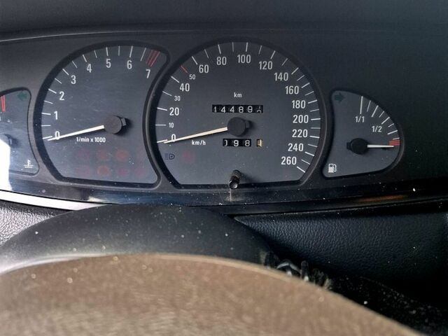 Серый Опель Омега, объемом двигателя 3.2 л и пробегом 444 тыс. км за 2500 $, фото 7 на Automoto.ua