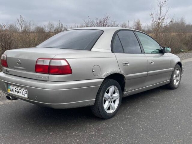 Серый Опель Омега, объемом двигателя 2.2 л и пробегом 300 тыс. км за 2500 $, фото 4 на Automoto.ua