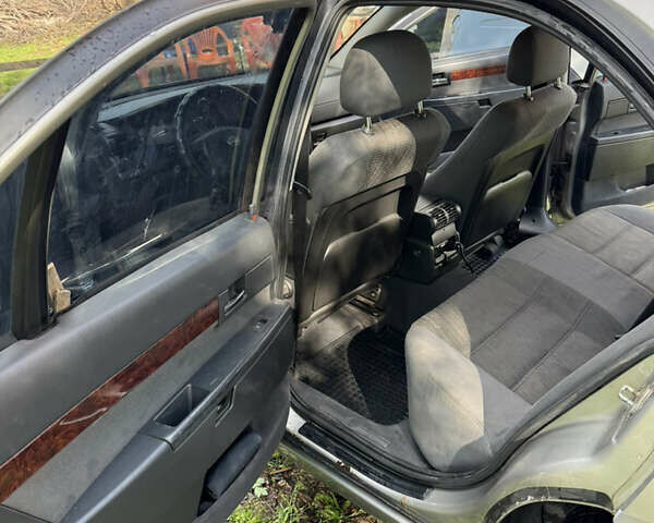 Серый Опель Омега, объемом двигателя 3.2 л и пробегом 350 тыс. км за 3000 $, фото 14 на Automoto.ua